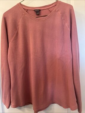 Eddie Bauer Women’s Crewneck Sweater in Dusty Rose